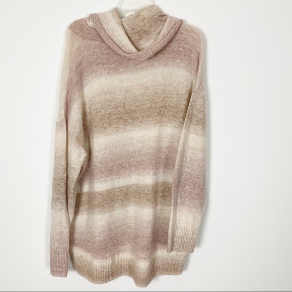AMERICAN EAGLE AEO Stripe Ombré Pink Cozy Soft Cowl Neck Oversized Sweater Med - Picture 5 of 6